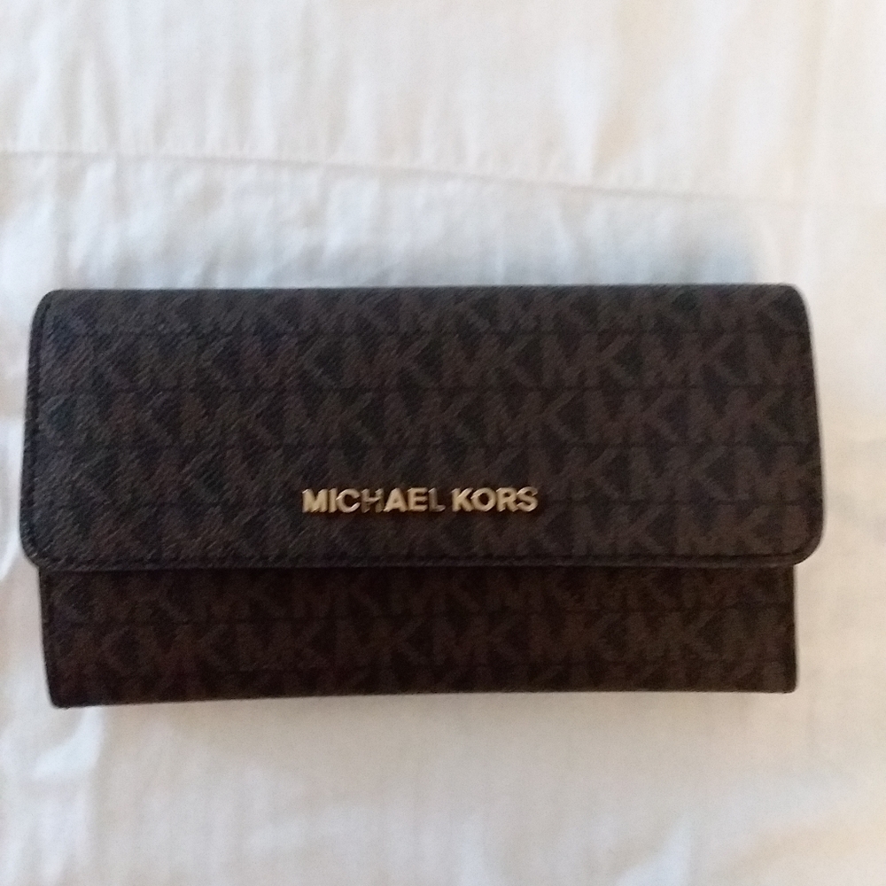 Michael Kors wallet